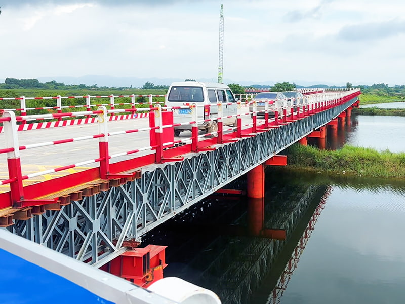 Ponte di accesso in acciaio zincato a grande campata